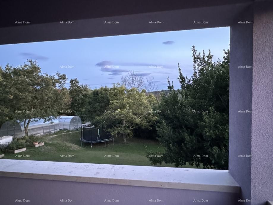 The beautiful estate for sale is surrounded by forests and vineyards, offering views of Gračišće and Učka! 5