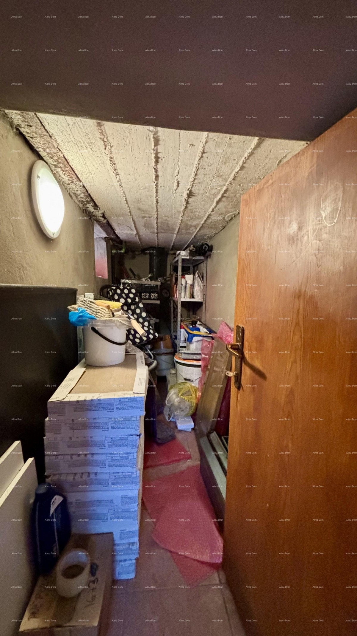 PULA, center – prodaja / stan 55 m² z vrtom in parkirnim mestom 10