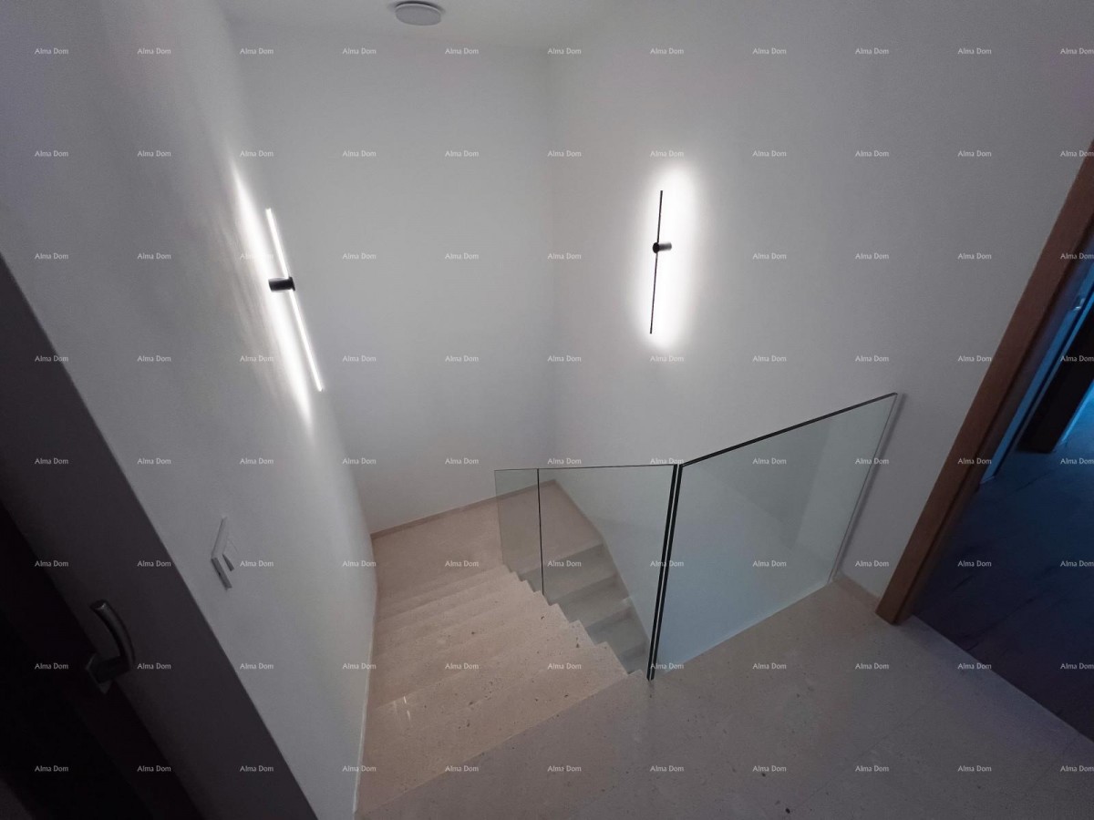 Top lokacija, Pomer! Moderna katnica sa bazenom i jaccuzi-jem! 26