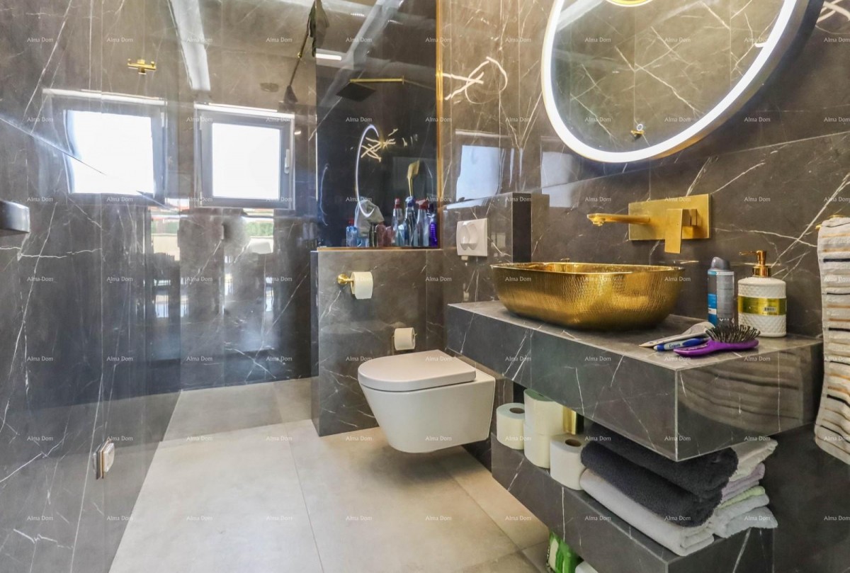 Пула - Лоборика. Новый отдельно стоящий дом с бассейном. 14