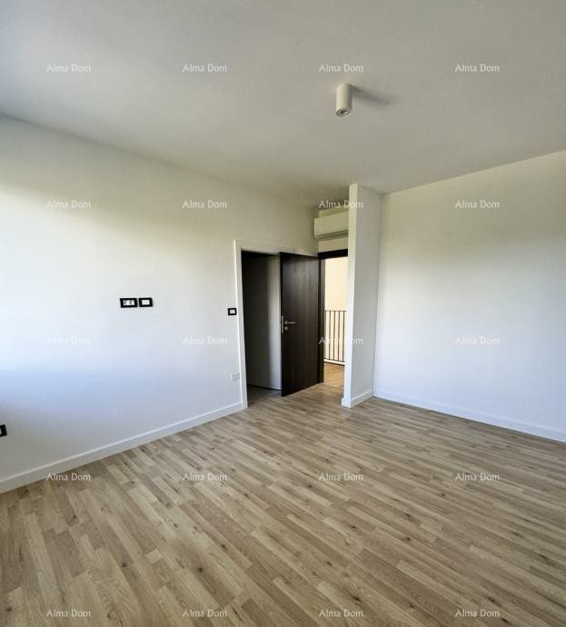 Prodaje se prelijepa duplex kuća od 178m2 sa bazenom, Rovinjsko selo 15