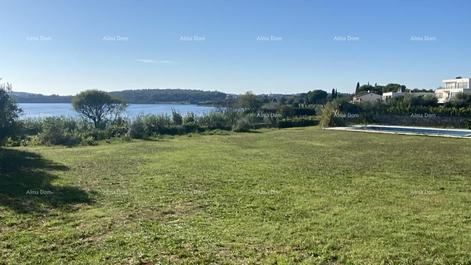 POMER, prvi red do mora, kuća s građevinskim zemljištem i projektom za luksuznu vilu 3