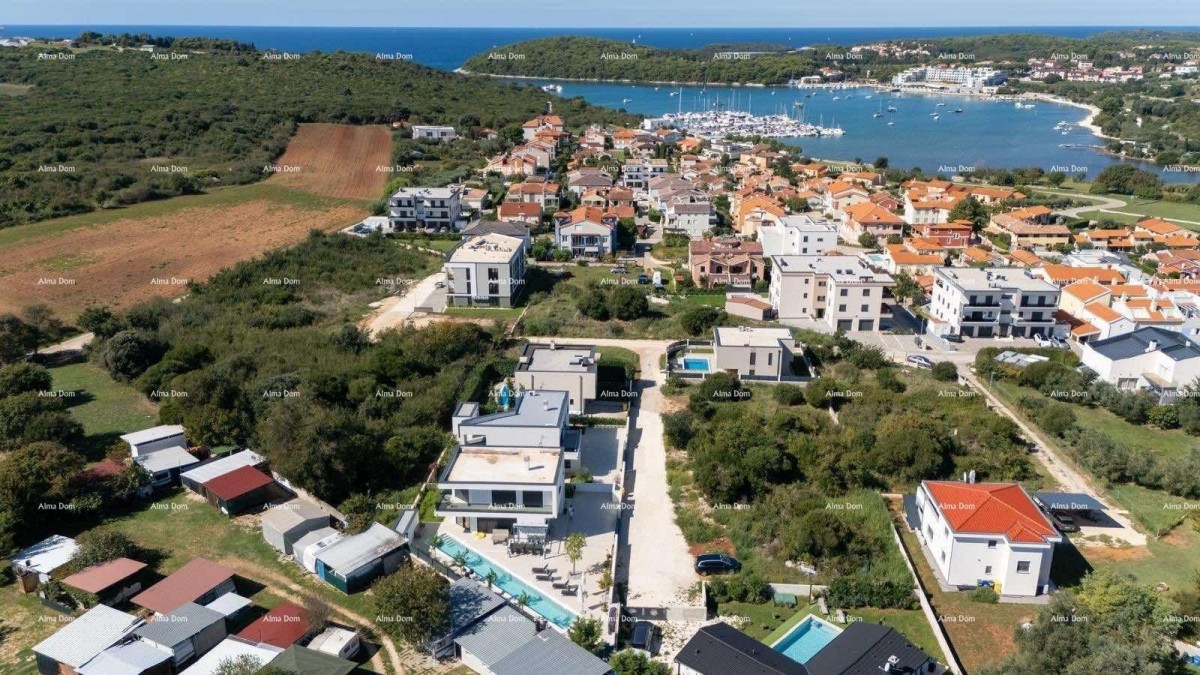 Savršena obiteljska kuća s bazenom u Banjolama, blizu plaže i prirode 1