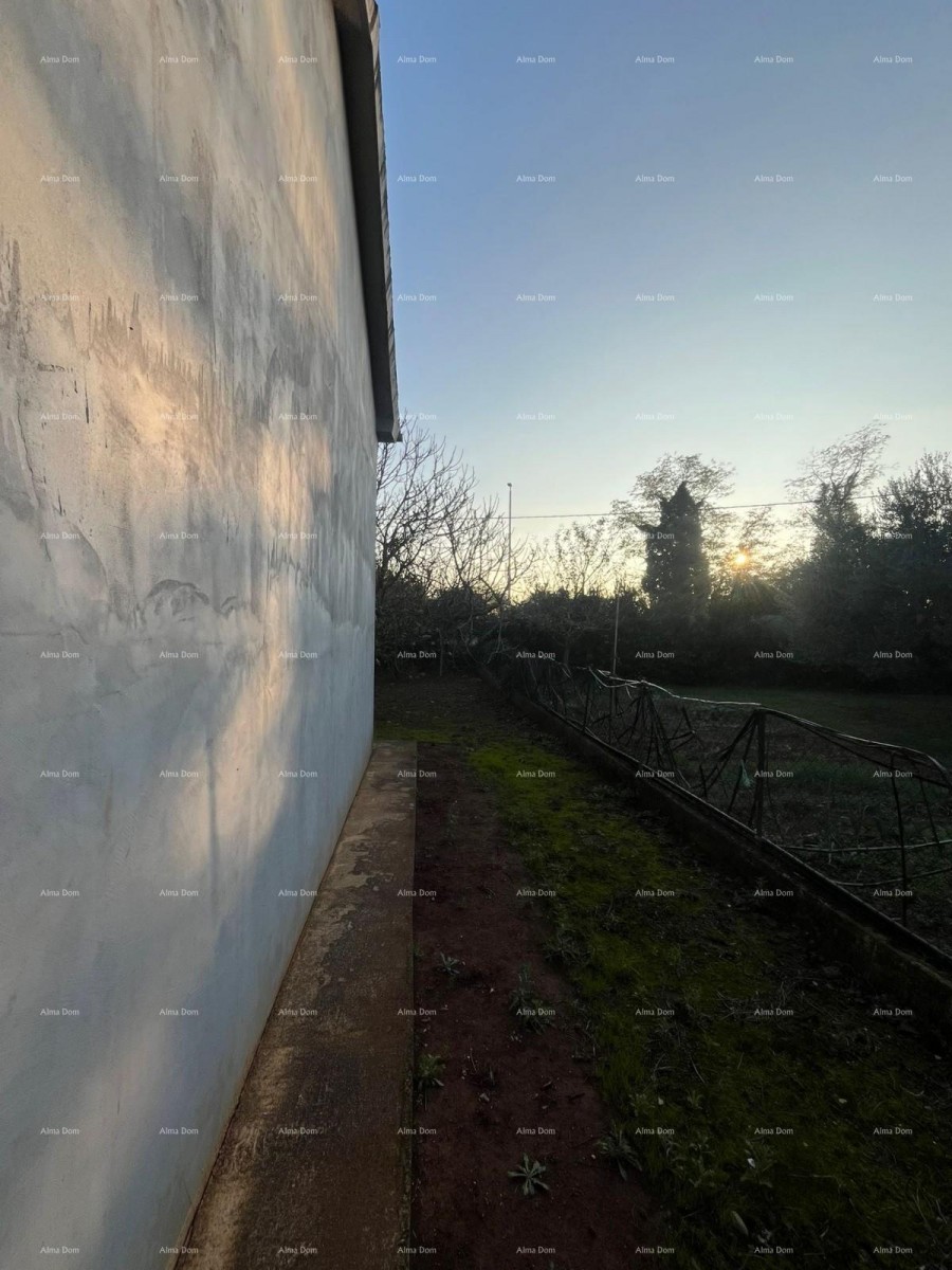 For sale: Detached house in Fažana. 19