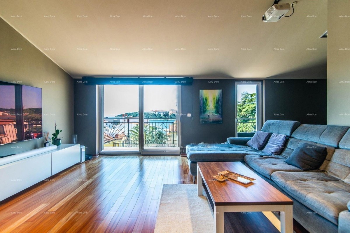 Vendita - Bellissima casa con appartamenti e ristorante, Pola! Vista mare! 2