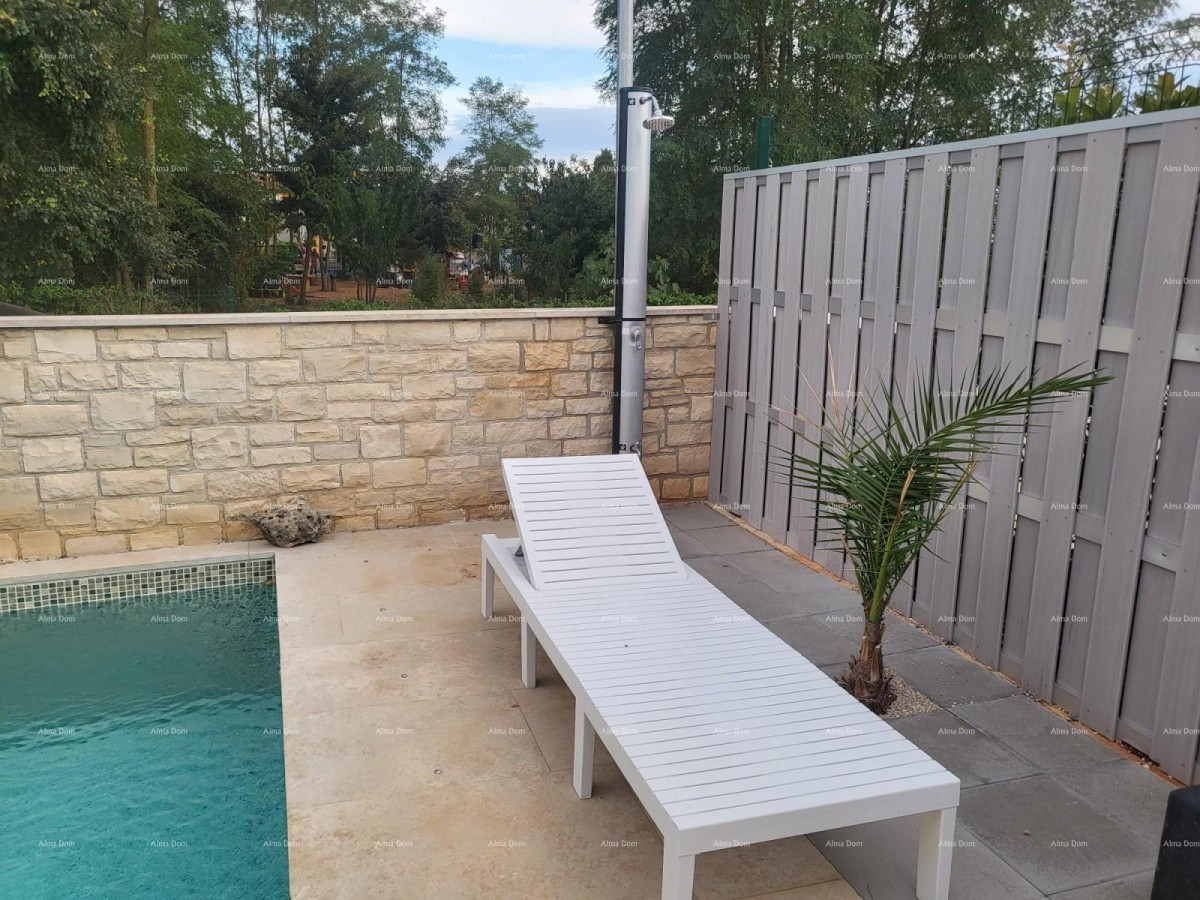 Cittanova, casa a un piano con piscina 3