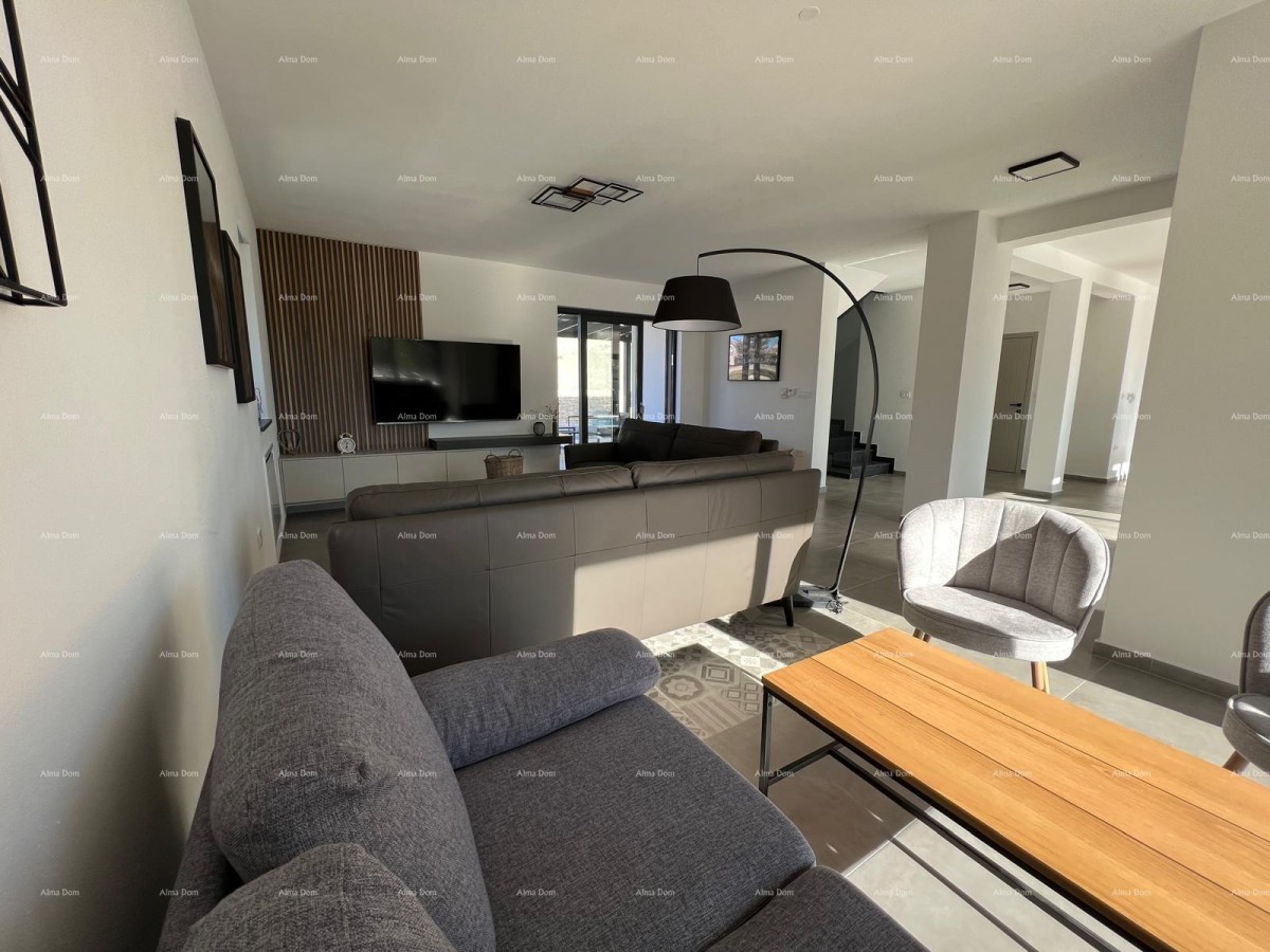 Vendita di una moderna villa con piscina, Svetvinčenat! 5