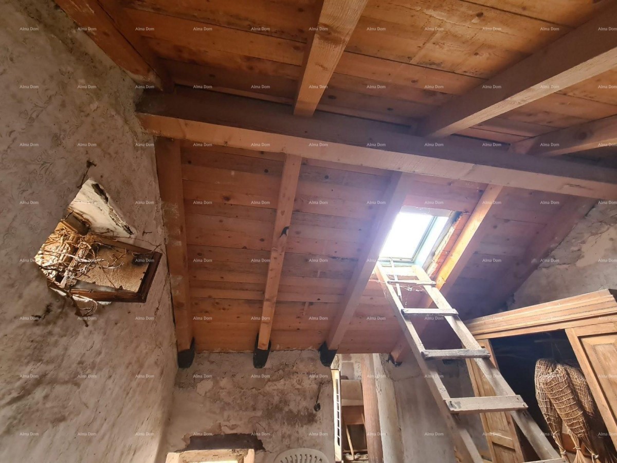 In vendita vecchia casa in pietra a Peroj 6