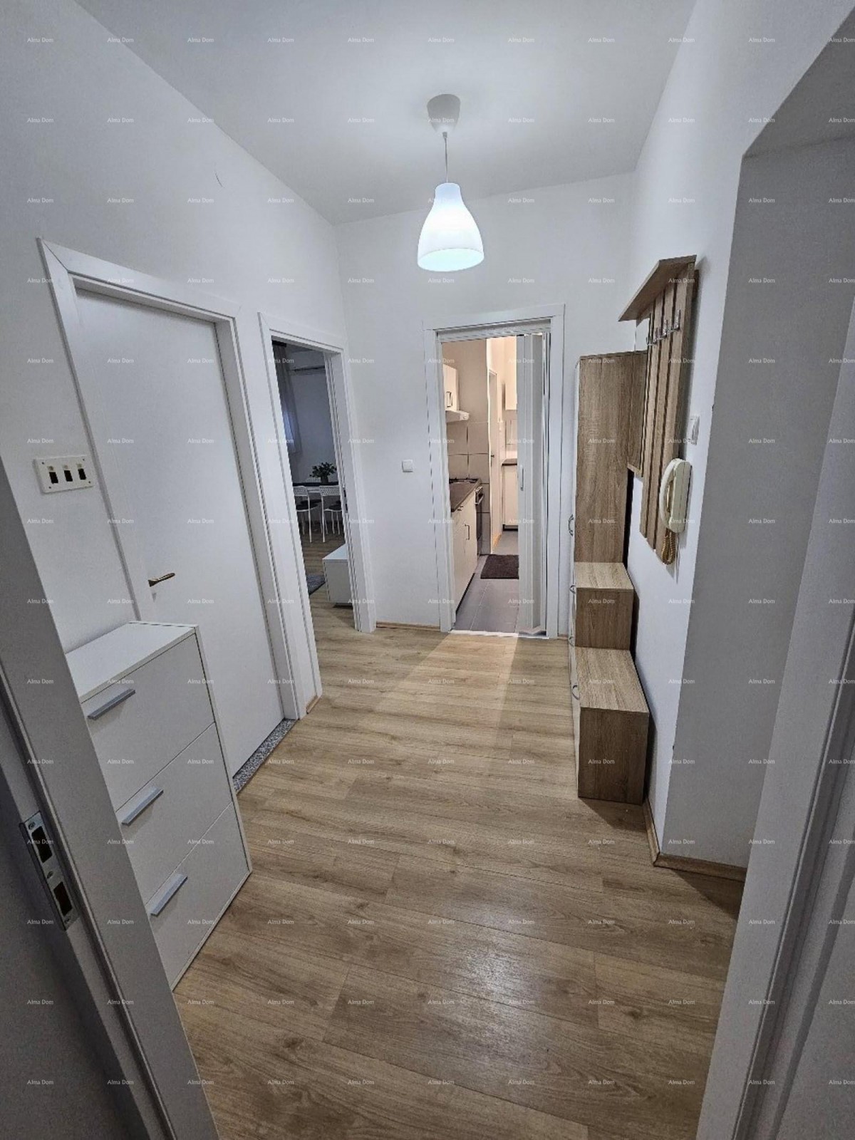 ПУЛА, ОДНОКОМНАТНАЯ КВАРТИРА – 50 м² 4