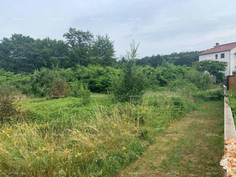 Pazin – građevinsko zemljište 940 m² u mirnom okruženju 1