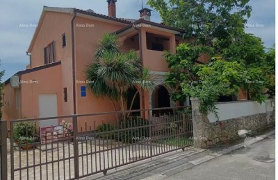 ROVINJ – APARTMENT BUILDING IN A QUIET LOCATION, IDEAL FOR INVESTMENT