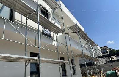 Продаем квартиру в прекрасном месте Умаг