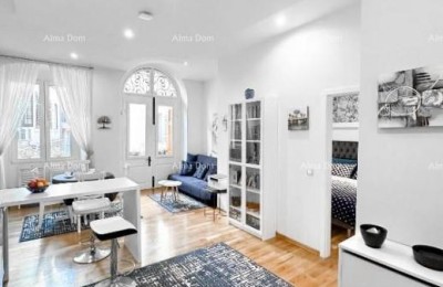 Luksuzan stan u srcu Pule – 122 m². Pješačka zona.