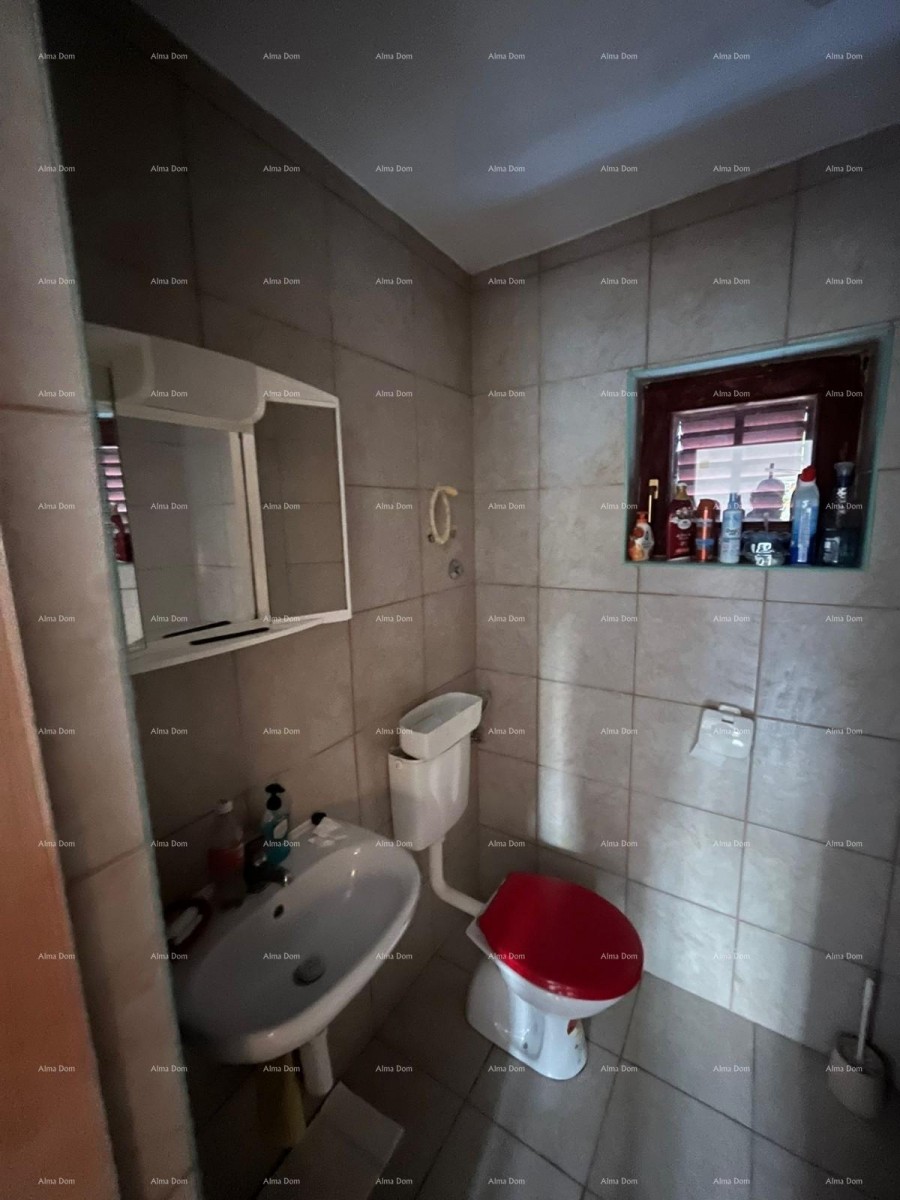 For sale: Detached house in Fažana. 13