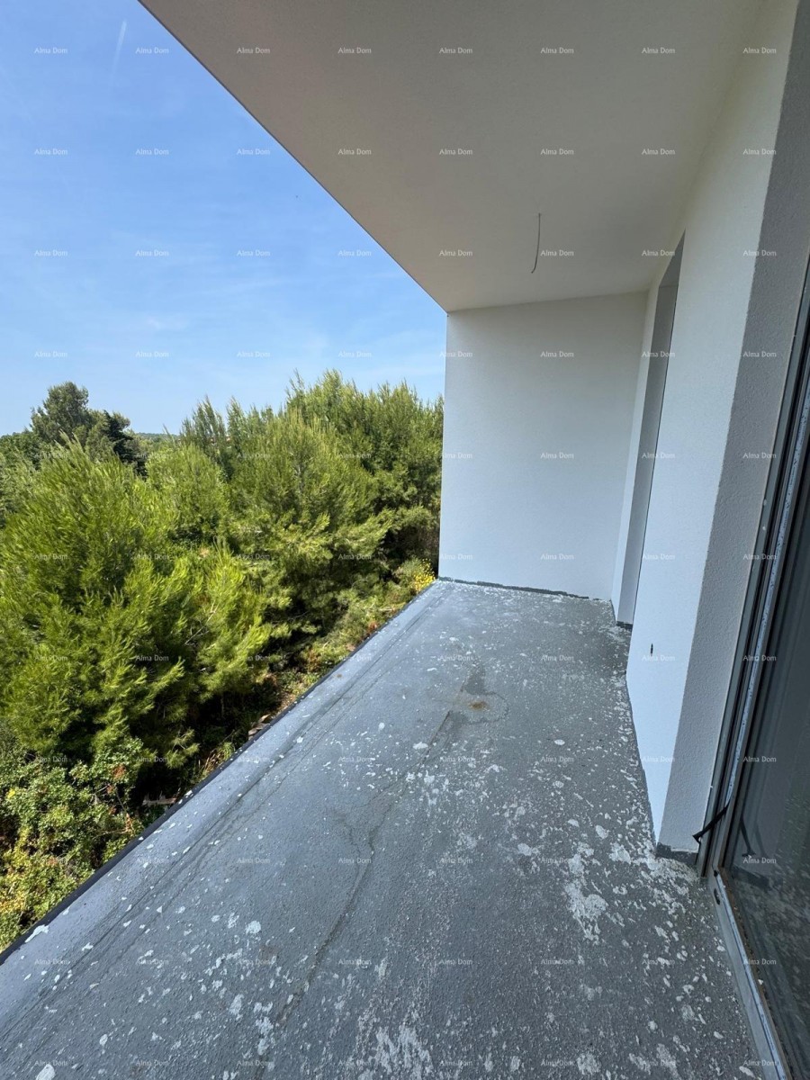 Vendita di un appartamento  con posto auto e vista mare, Ližnjan! 1