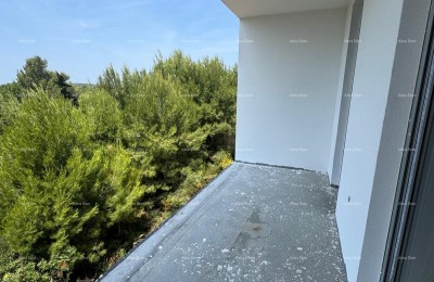 Vendita di un appartamento  con posto auto e vista mare, Ližnjan!