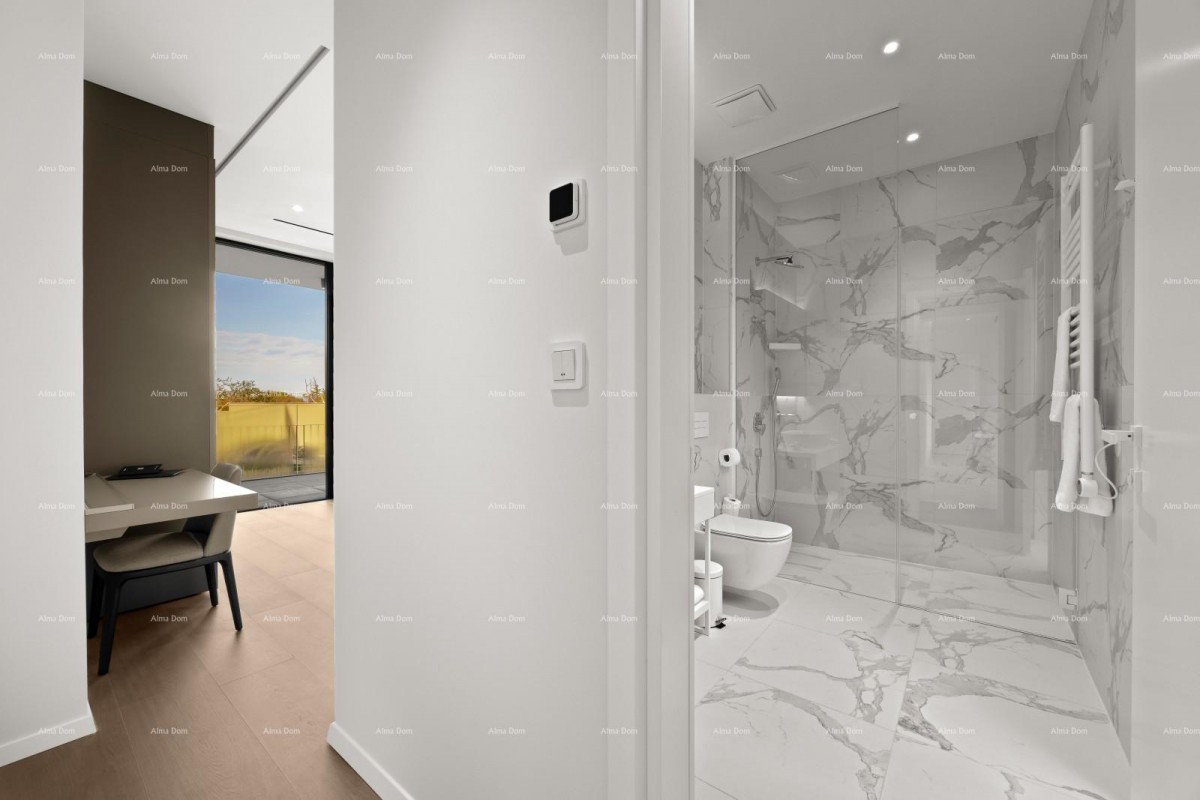 Первый ряд к морю! Роскошный дом в Умаге, 300 м от моря - идеален для семьи с современными удобствами. 16