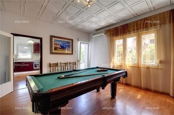 На продажу: Апартаментный дом с бассейном и видом на море – Банёле! 15