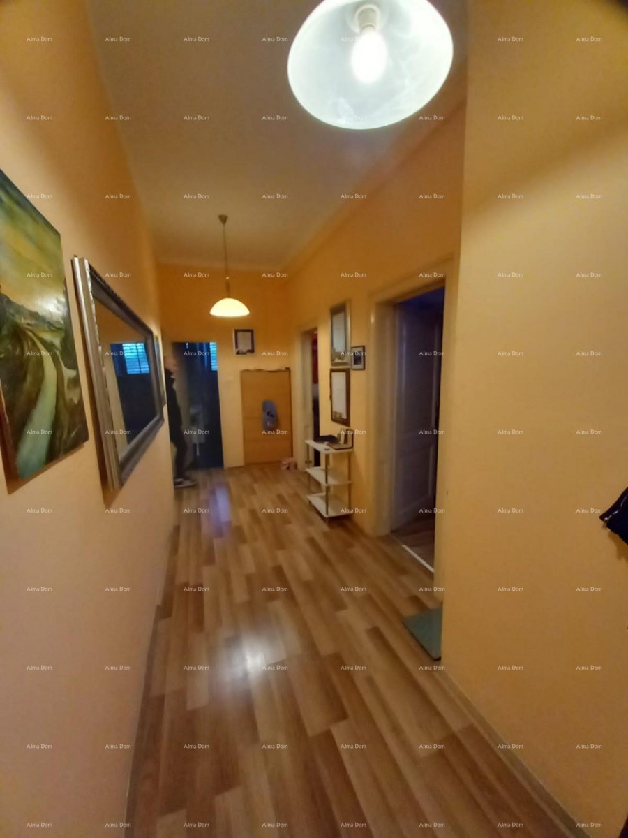 Apartment for sale in Pula, center!  Kaštel. 4