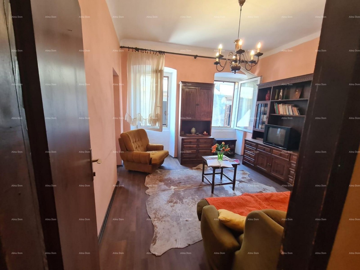 Eccellente appartamento nel cuore della città, Pola. 12