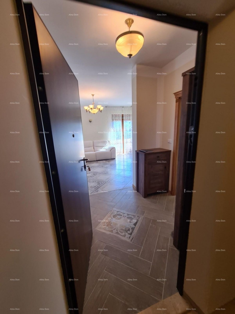 Trinadstropno stanovanje s strešno teraso! 100 metrov do morja. 3