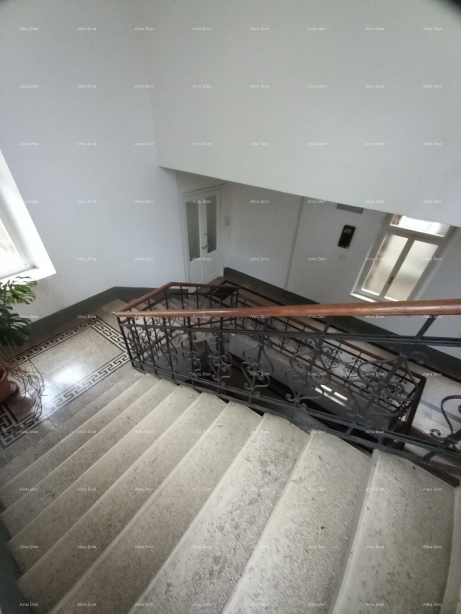 Apartment for sale in Pula, center!  Kaštel. 19