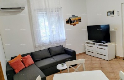 LOVREČICA, MONOLOCALE CON TERRAZZA E POSTO AUTO