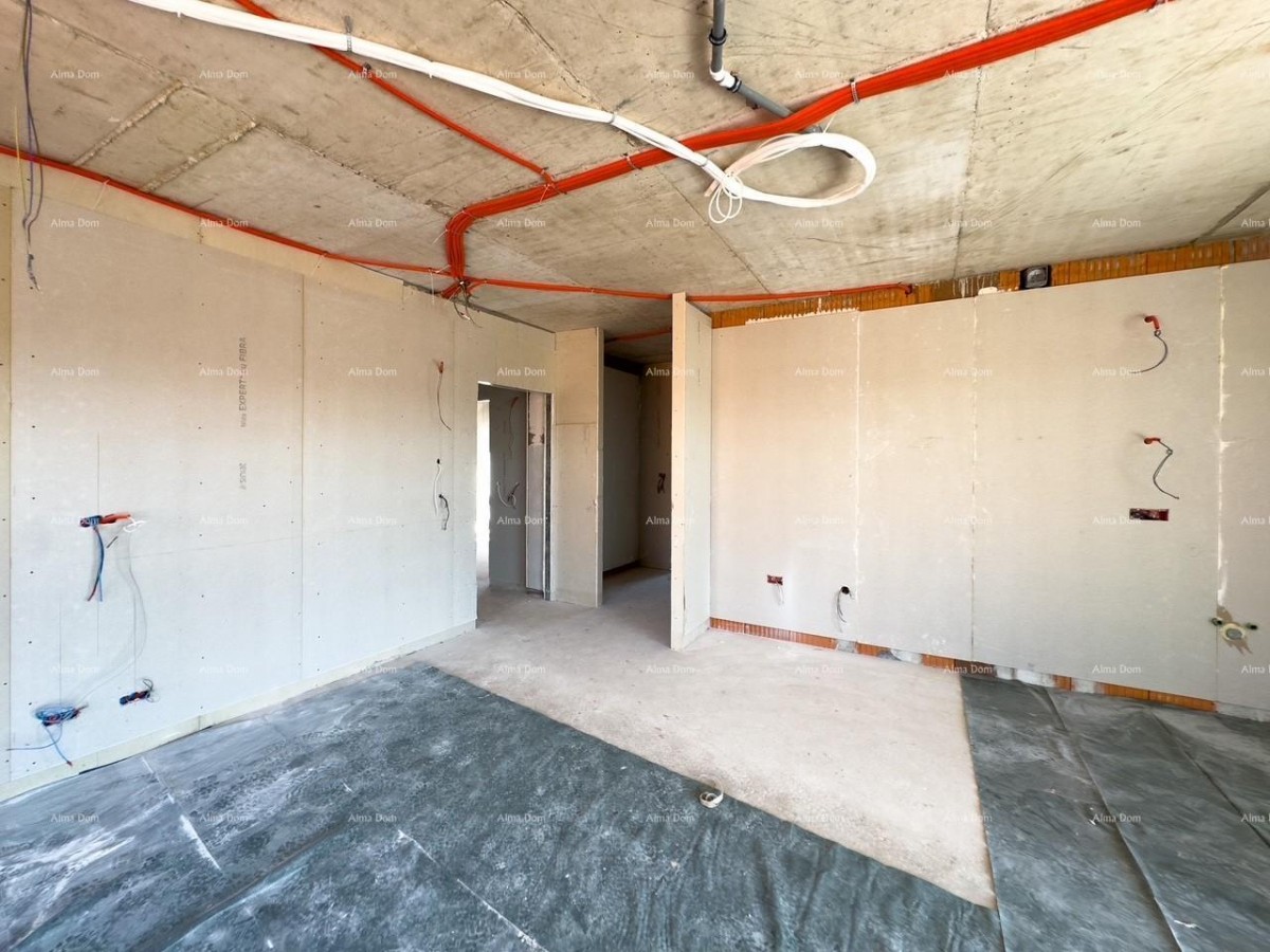 Prodajemo stan na drugom katu male zgrade!  Štinjan. 29