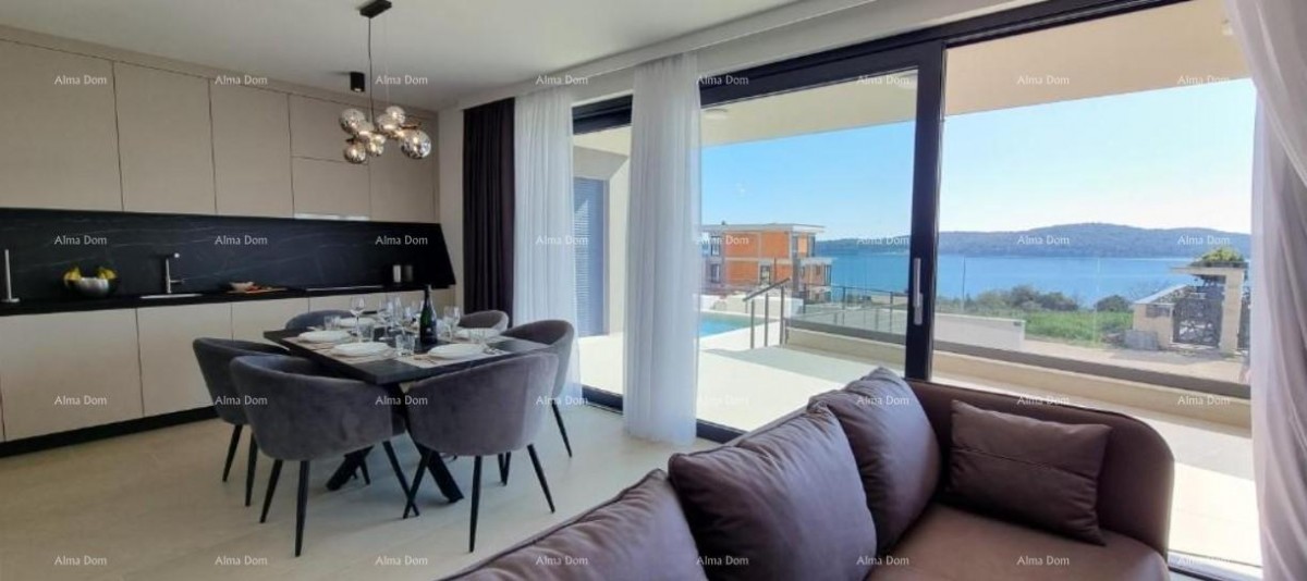 Predivan stan u Medulinu sa garažom. Blizina mora i plaže cca 500 metara. 16