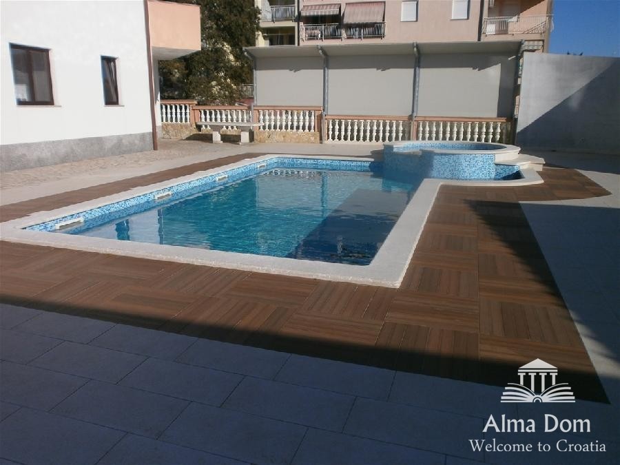 Pula Veruda. Большой особняк с квартирами! 6