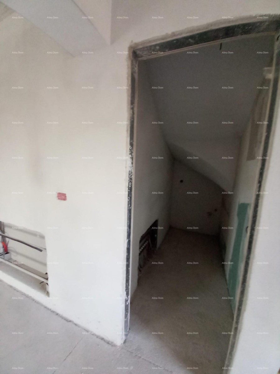 Дом с бассейном и видом на море, Каштелир 16