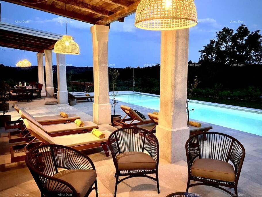 Prodamo lepo in moderno hišo, Poreč 7