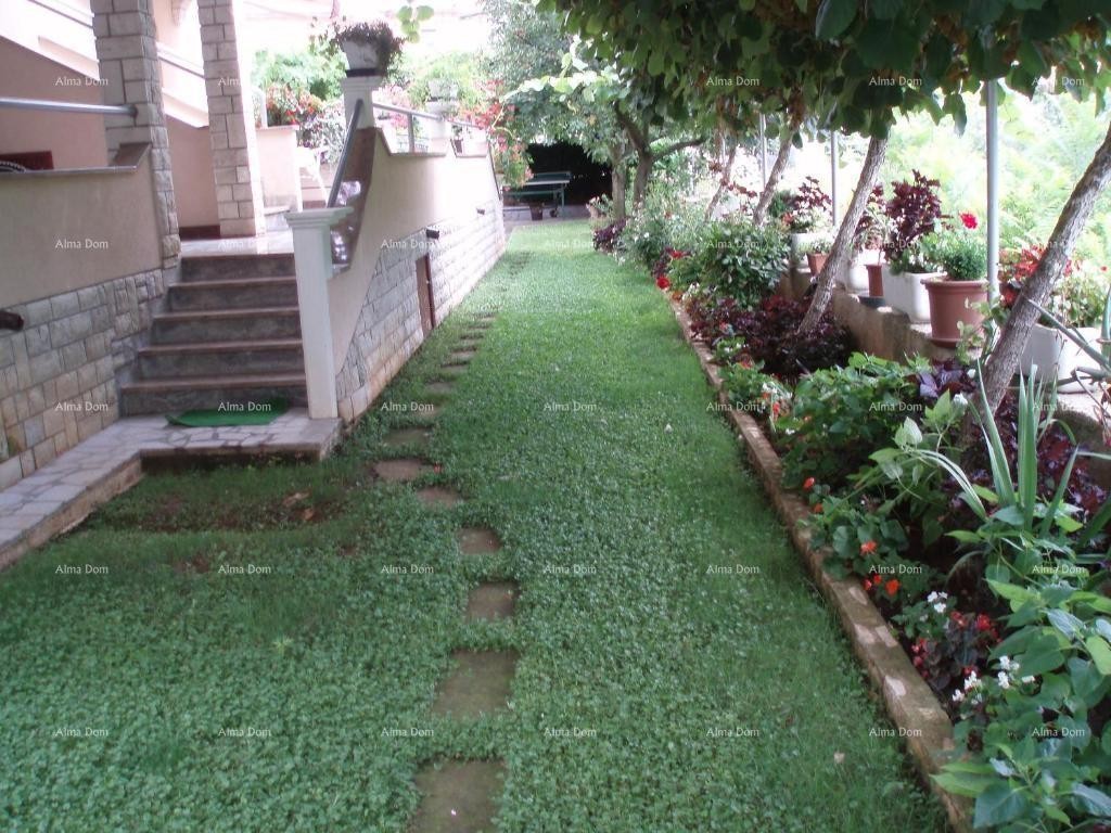 Palazzina con 5 appartamenti, ciascuno con una bellissima vista sul mare 3