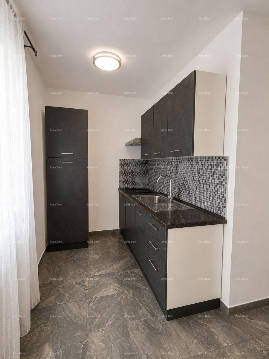 Реновированная квартира в центре Пулы, 50 м² с подогревом пола и современным дизайном 1