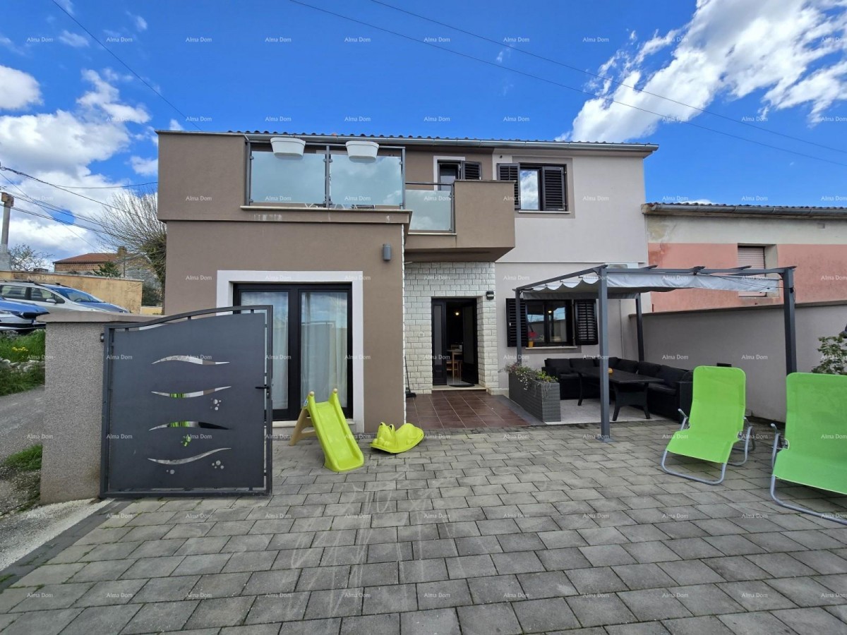 Last house in the row, with a jacuzzi! Marčana. 14