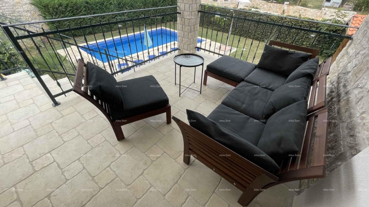 Продается: Полностью и современно отремонтированная вилла 2018 года 7