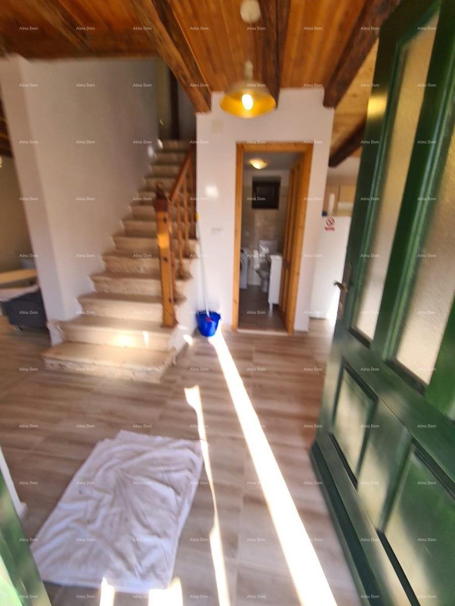 Sale! Two renovated Istrian houses in Marčana. 5