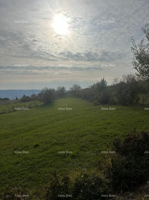 Prodaja građevinskega zemljišča, v neposredni bližini Oprtlja 3