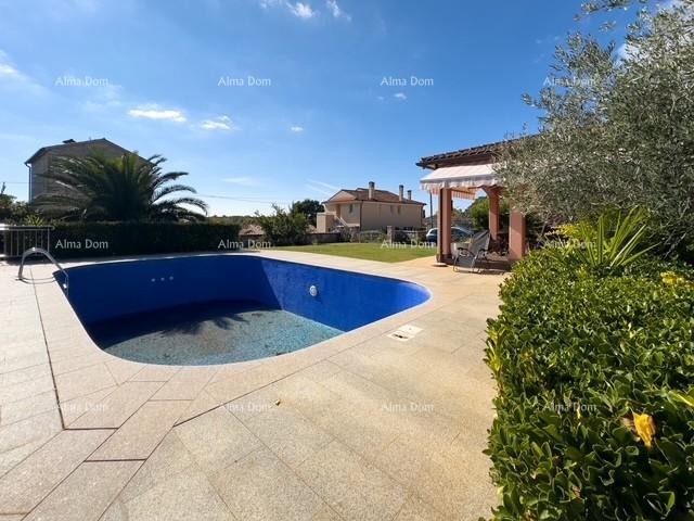 Bale: Prostrana vila s bazenom i kućom za goste 10