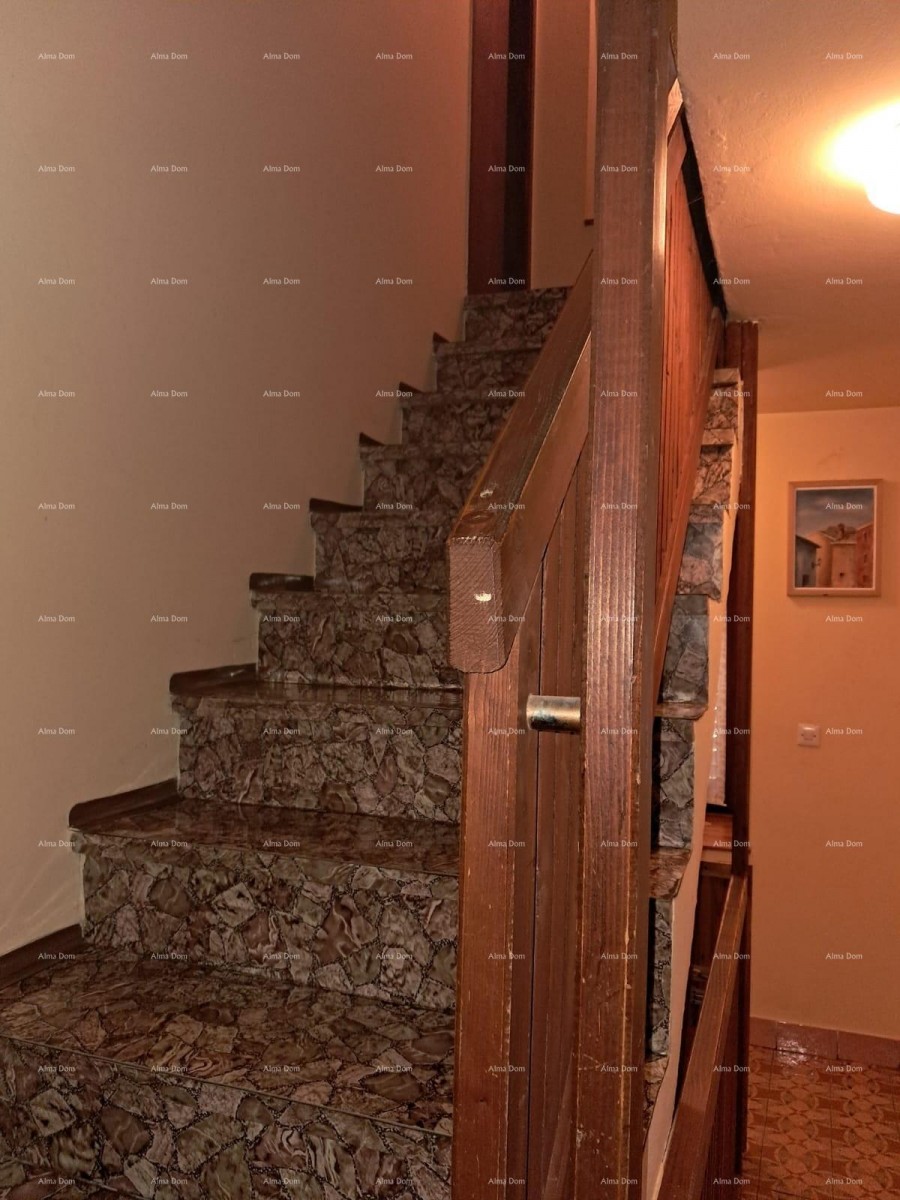 Buje! Hiša na treh etažah v centru 12