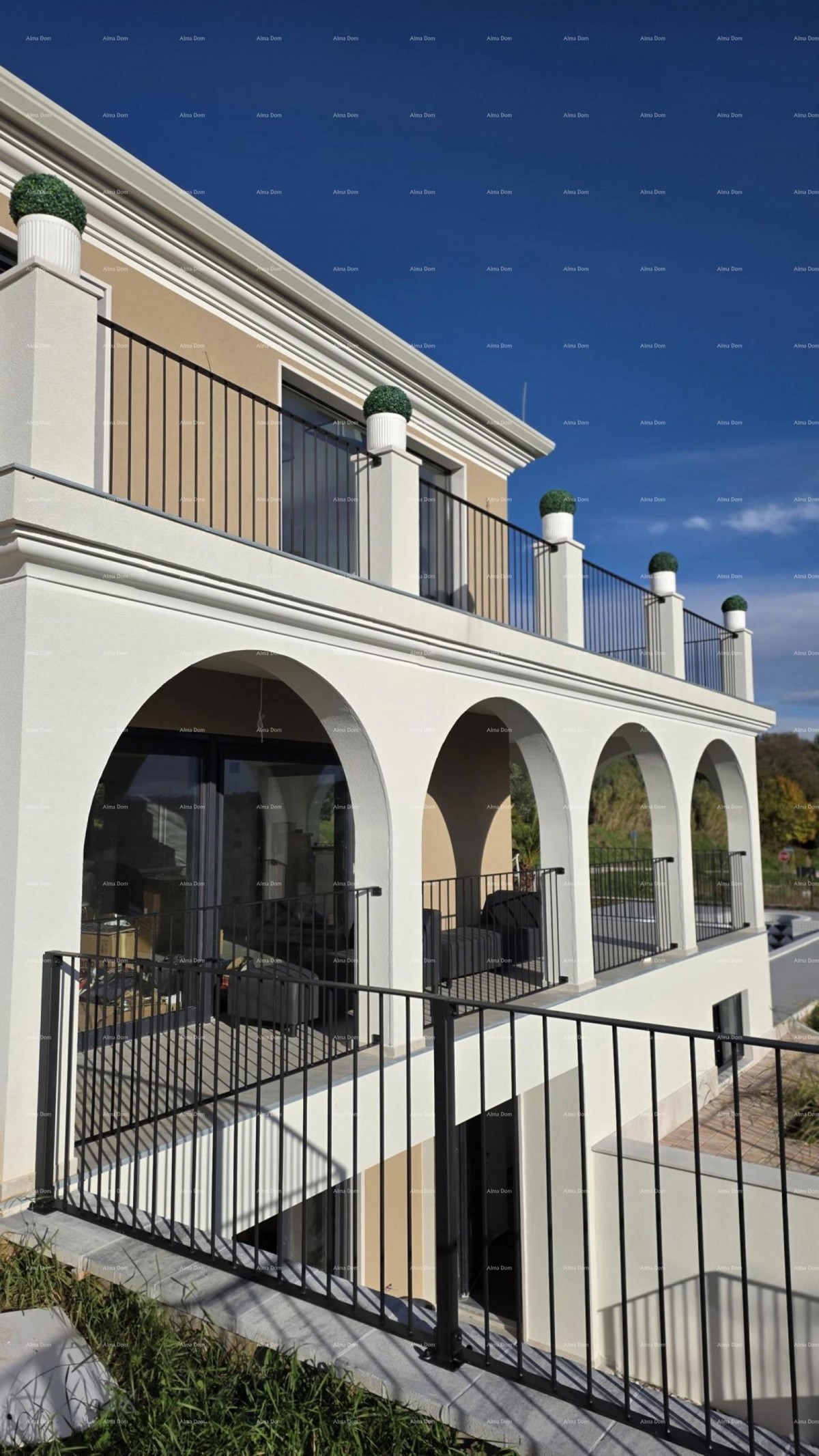 Buje, villa di lusso con piscina 1