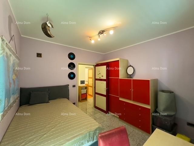 Bale: Prostrana vila s bazenom i kućom za goste 29