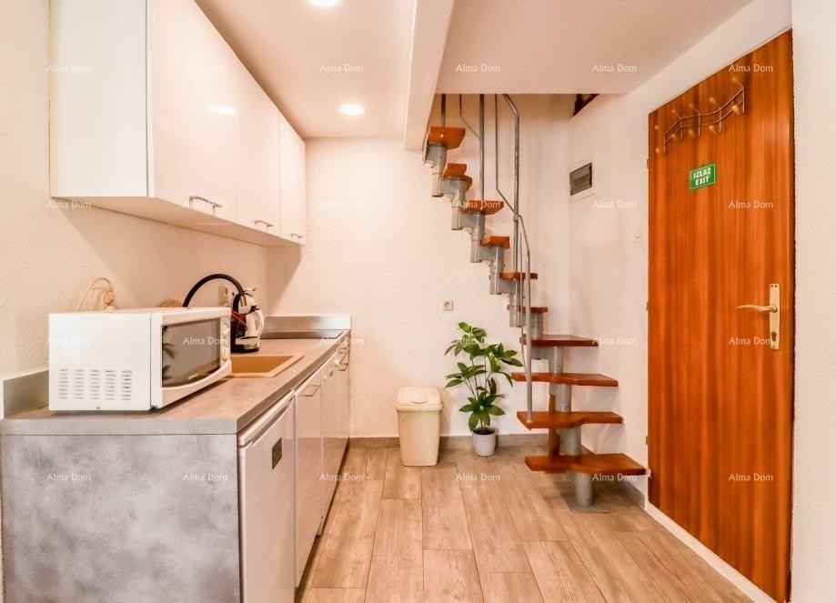 Beautiful apartment in Rovinj – 55 m², two-story, with a view of the old town 9