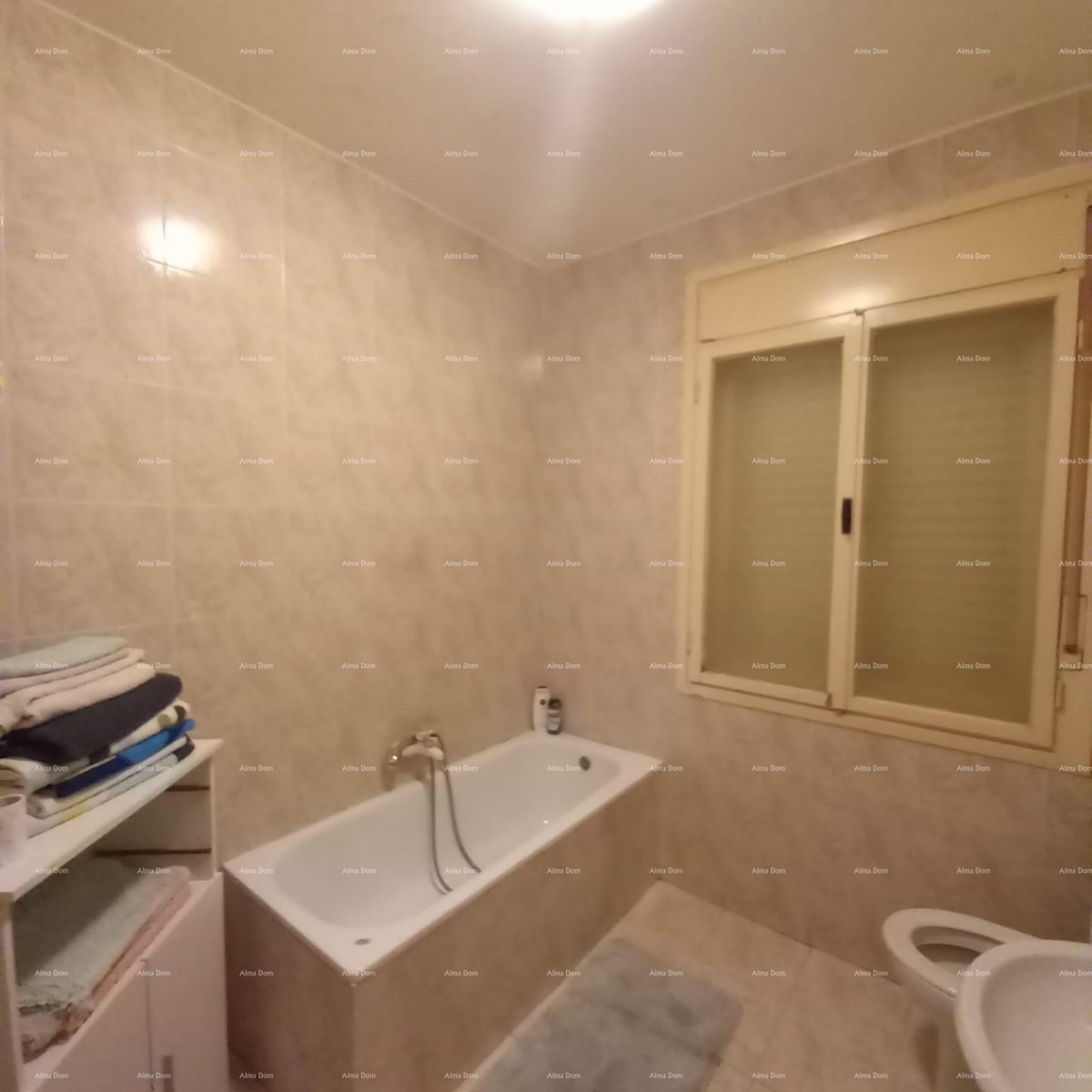 Prodaje se  kuća sa tri stana, Umag 6
