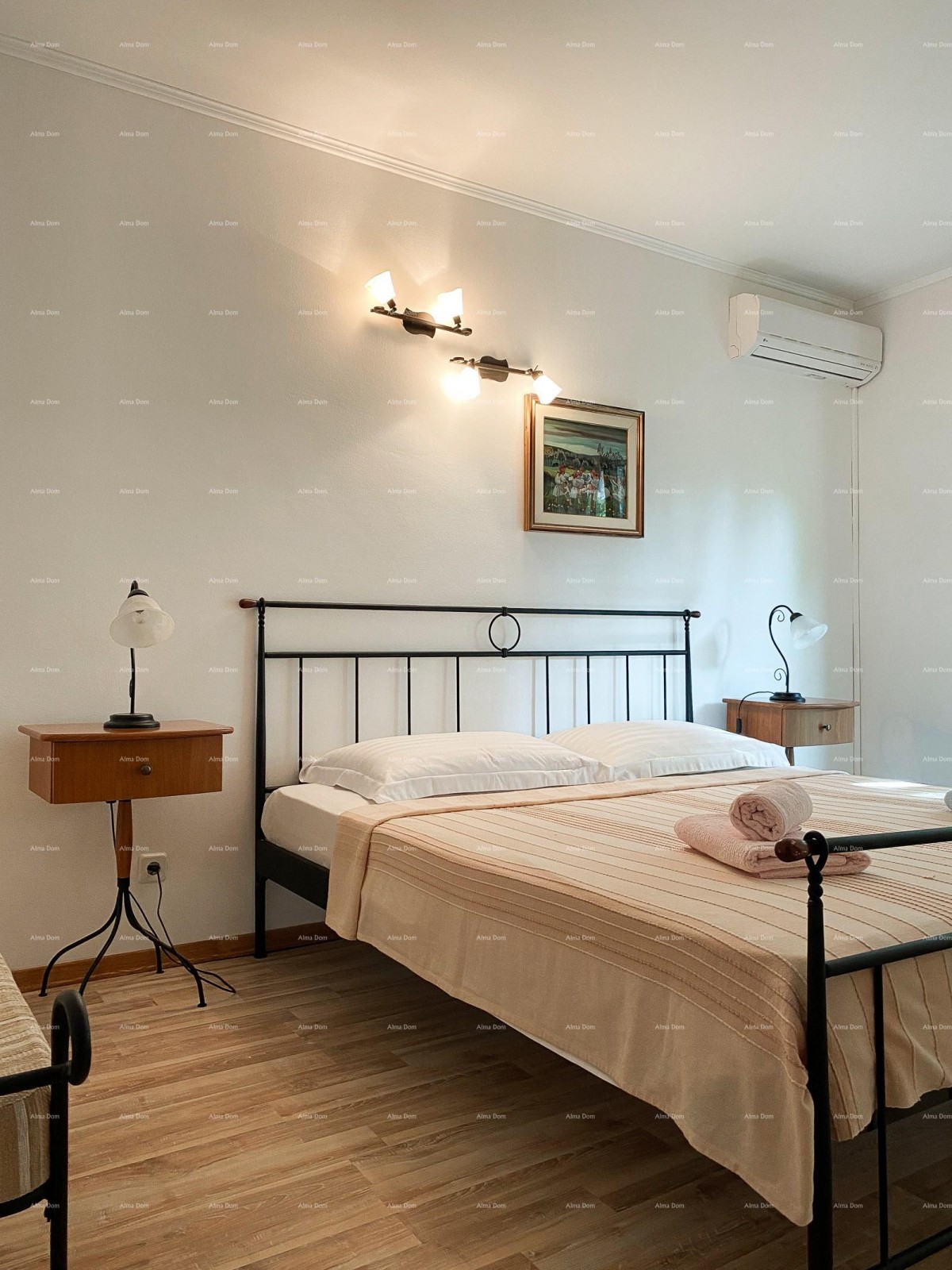 Beautiful villa with 6 apartments for sale in one of the best locations in Supetar, island of Brač! 18