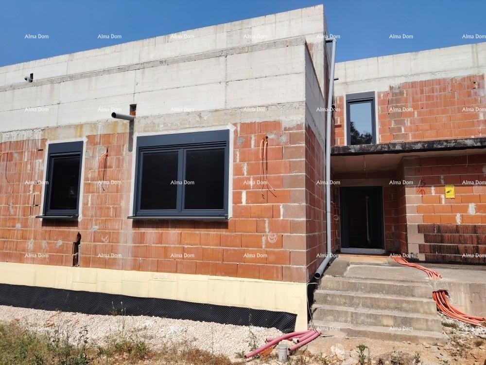 Лижњан, На продажу фантастическая квартира на первом этаже 1