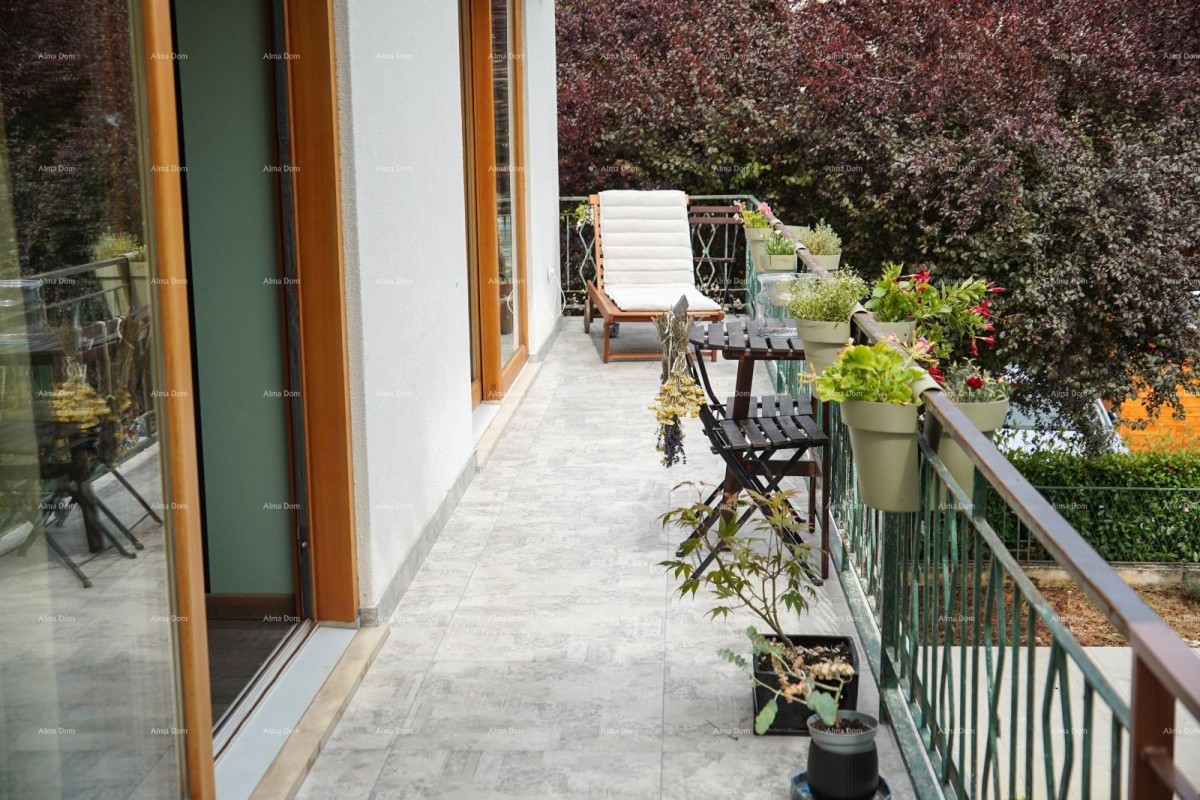 Rovinj. Stanovanje v prvem nadstropju hiše 30