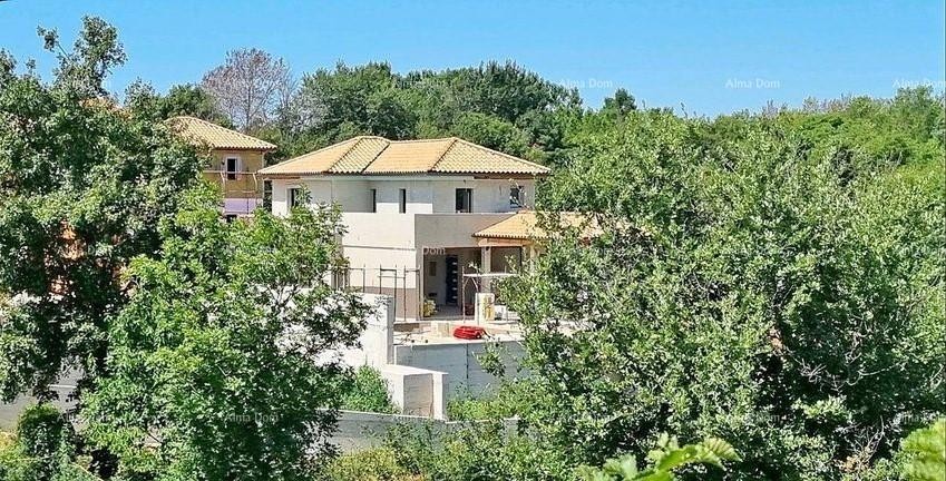 Detached house under construction for sale, Svetvinčenat 1