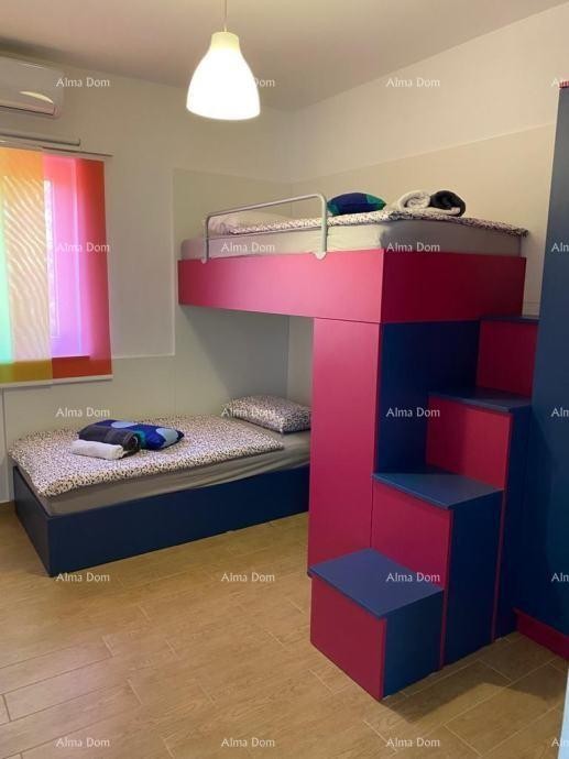 For sale: House, 200 m²,  Raša 12