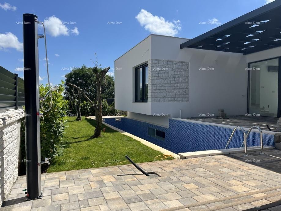 Modern villa for sale. 6